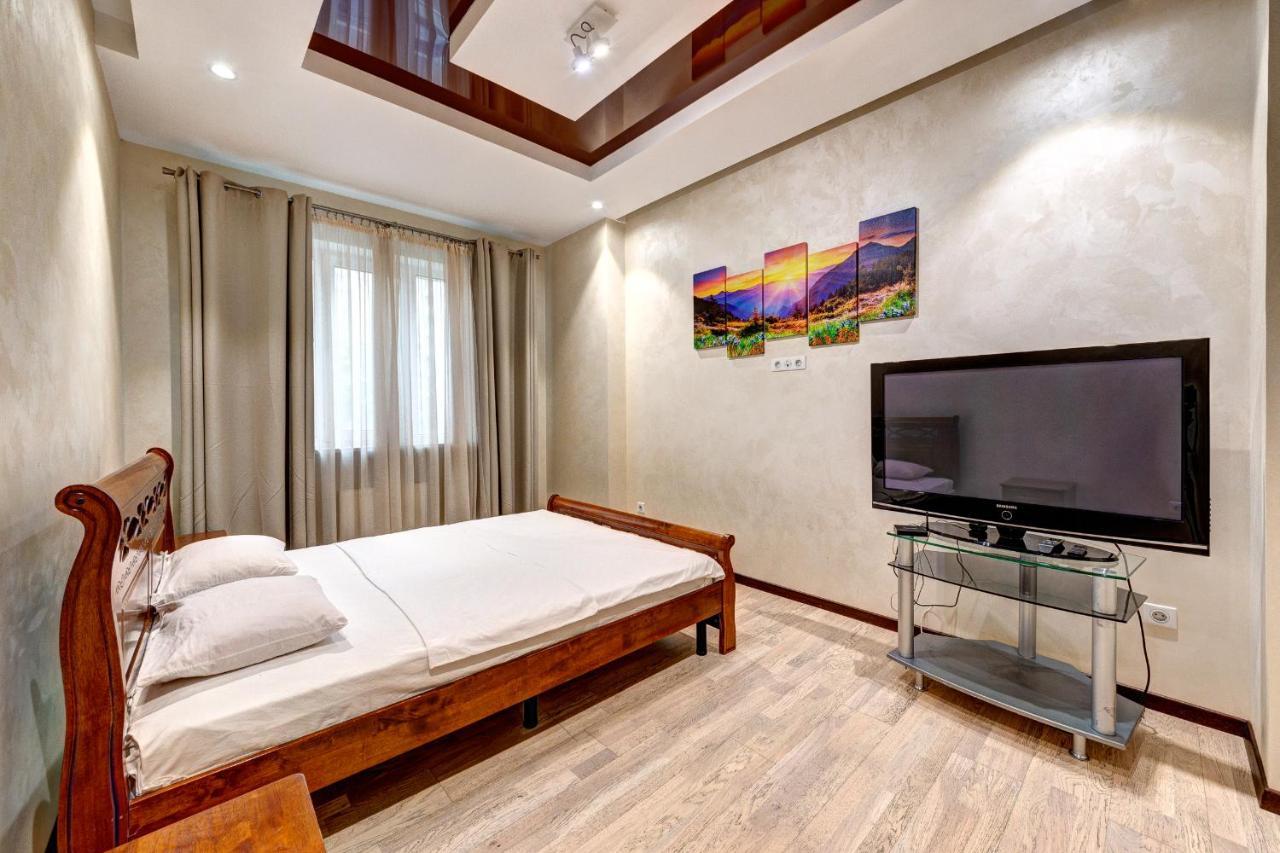 Apartments Near Kiev Botanical Garden Ym.Hryshka Екстер'єр фото
