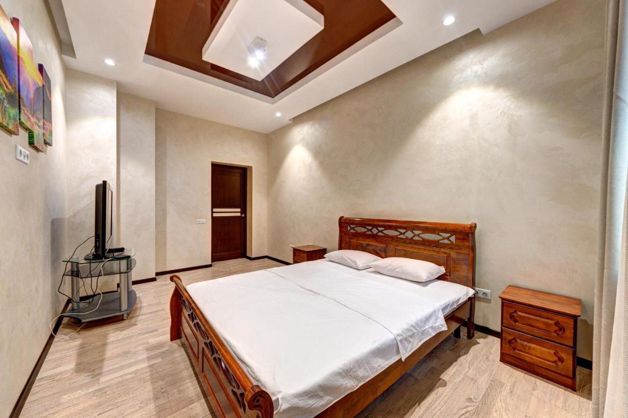 Apartments Near Kiev Botanical Garden Ym.Hryshka Екстер'єр фото